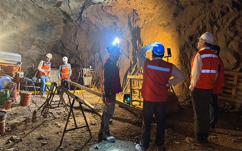 Enami coordina agenda de trabajo para fortalecer la pequeña minería en Tocopilla