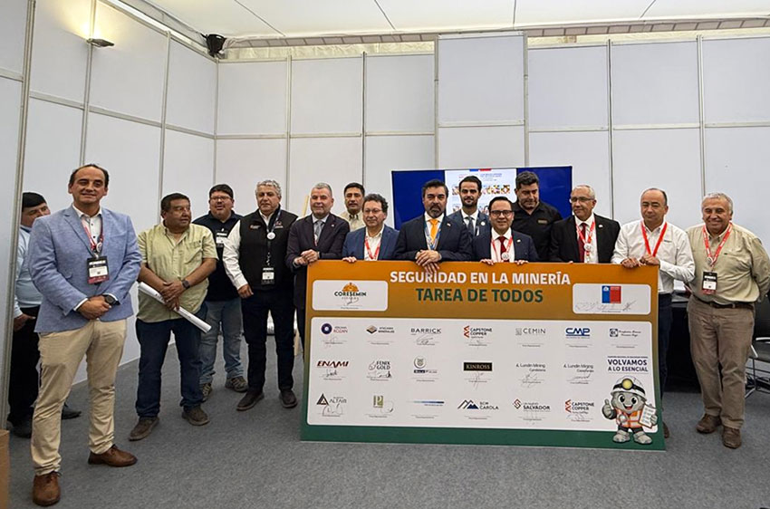 Sernageomin y Seremi de Minería de Atacama firman acuerdo para fortalecer la seguridad minera