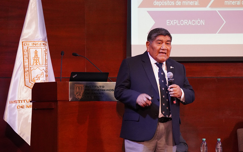 Rómulo Mucho plantea que Perú avance hacia una mayor industrialización de los minerales críticos