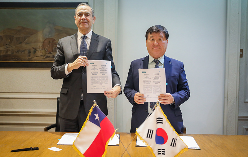 Enami fortalece cooperación con la surcoreana KOMIR para desarrollar proyectos mineros